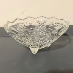 Mikasa snowflake crystal footed bowl. Bowl only. Make up. Jewelry. Candy. Coins
